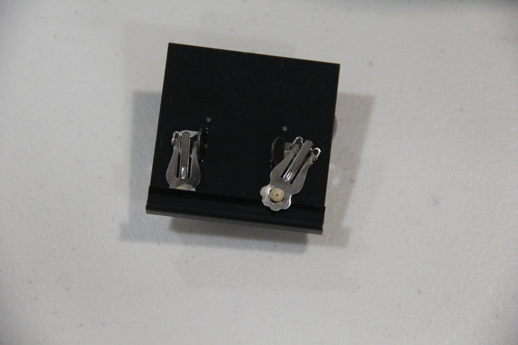 RETRO DEAD STOCK LUCITE EARRINGS