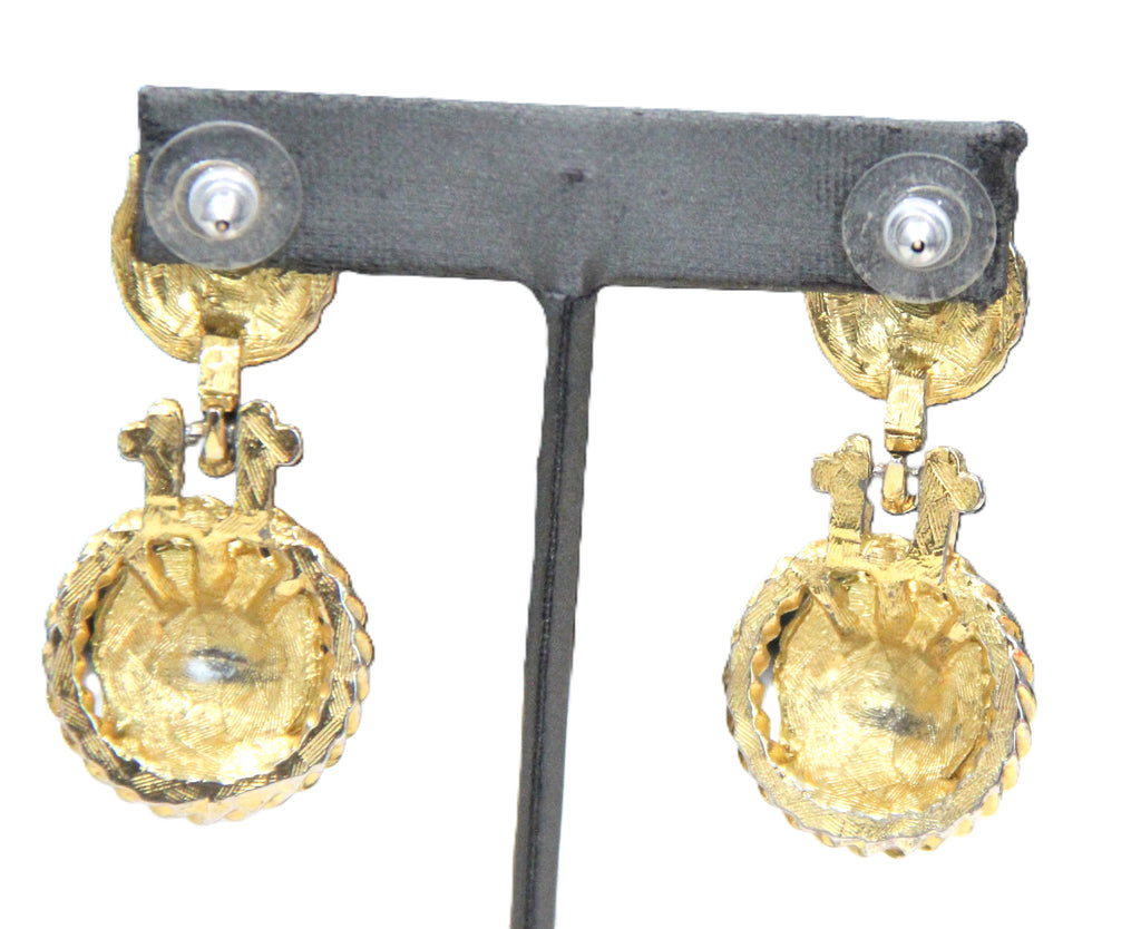 ANNE KLEIN VINTAGE LION CHARM NECKLACE & PIERCED EARRINGS SET