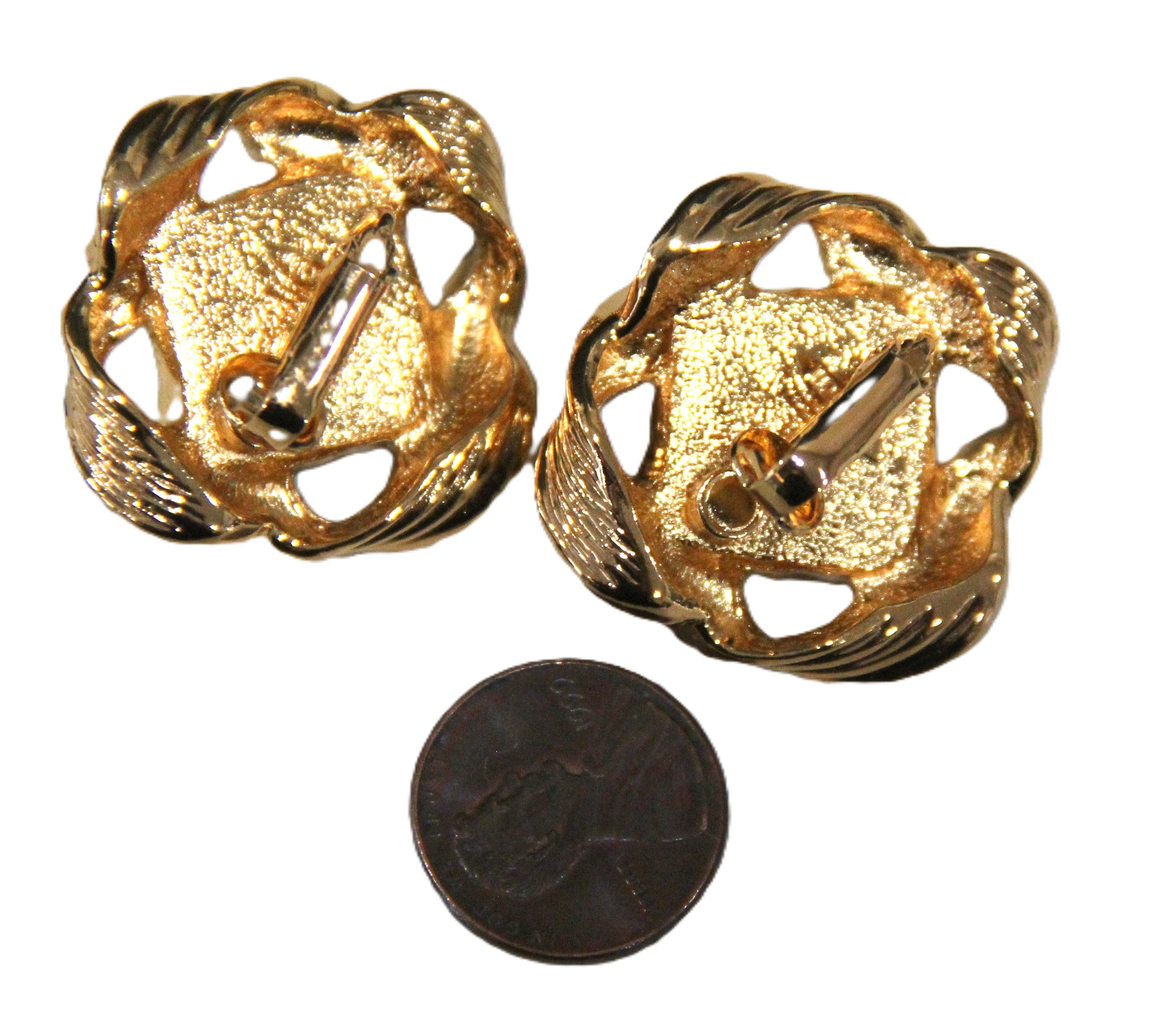 Avon vintage fx pearl earrings