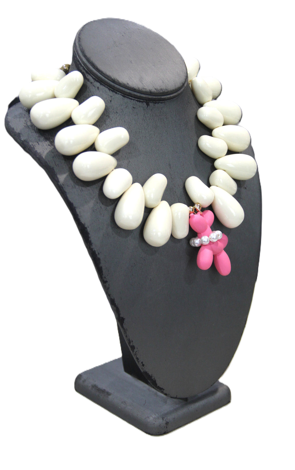CONTEMPORARY FX PEARL BALLOON DOG MAXIMALIST NECKLACE