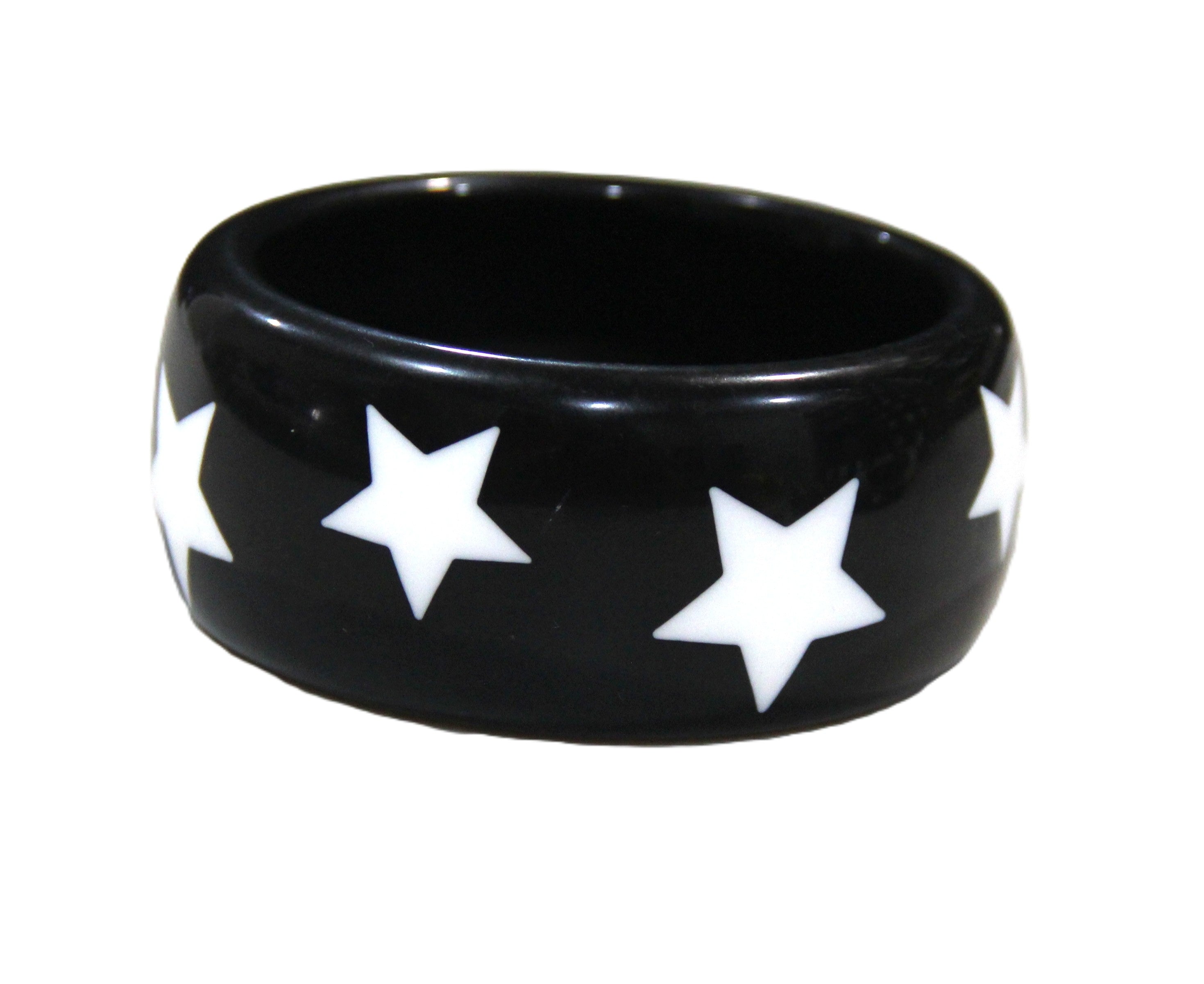 MODERN RESIN BLACK & WHITE STAR BANGLE
