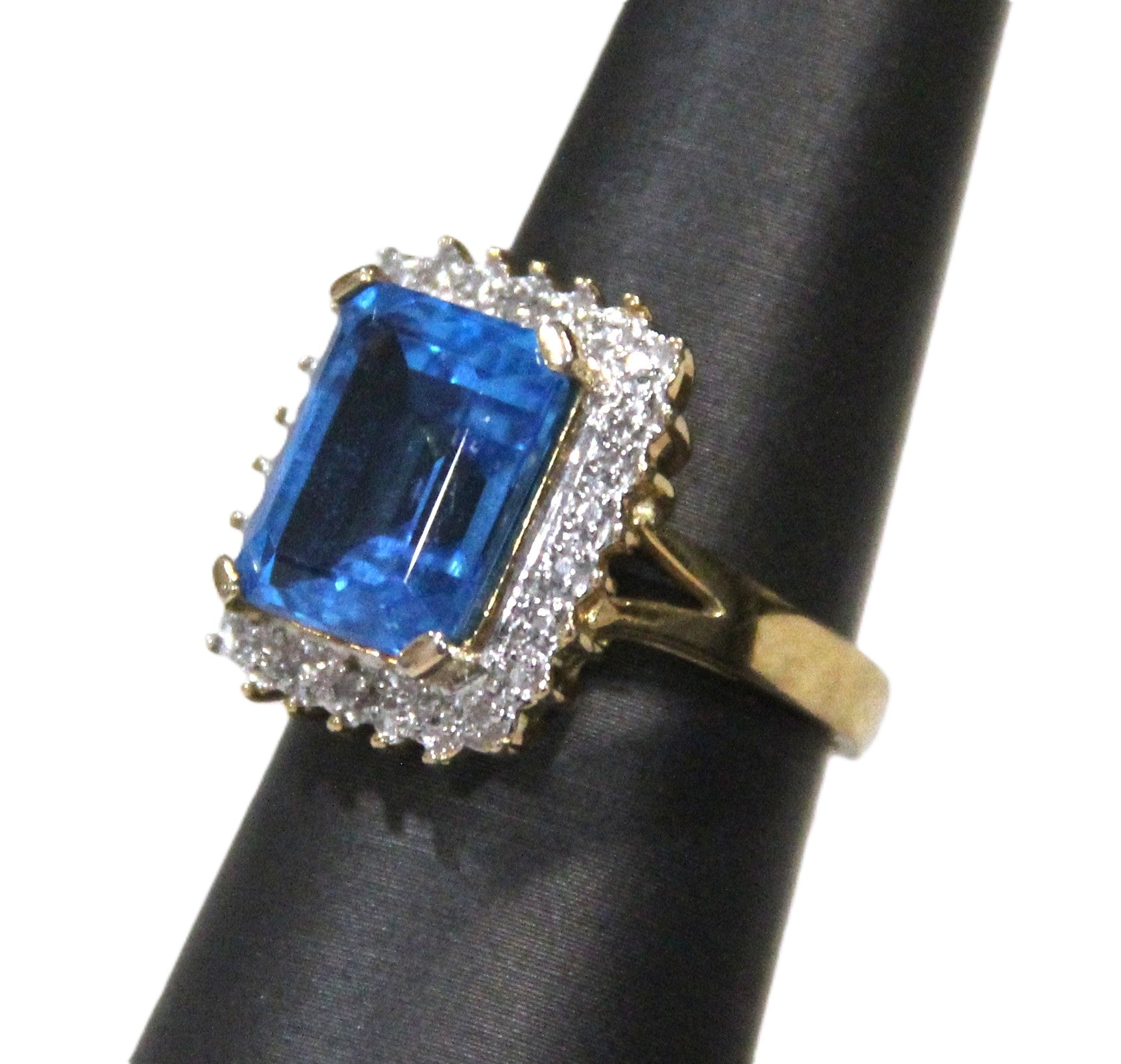 Blue Spinel cocktail ring