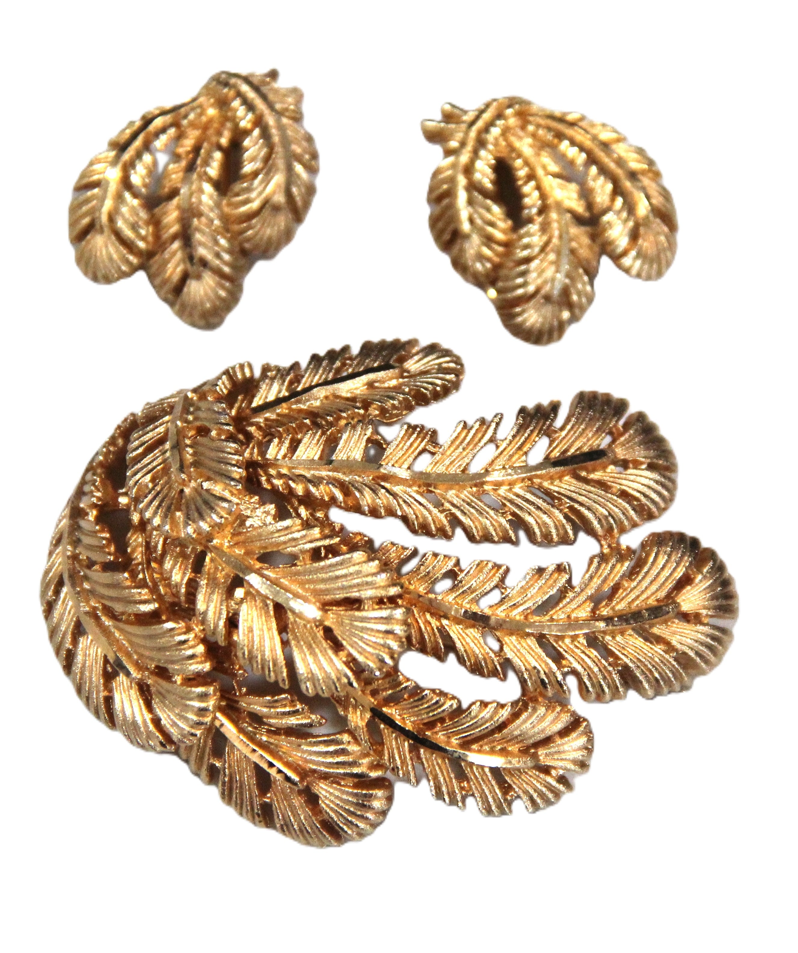 Vintage Capri signed gold plated leaf or feather brooch & earring set
