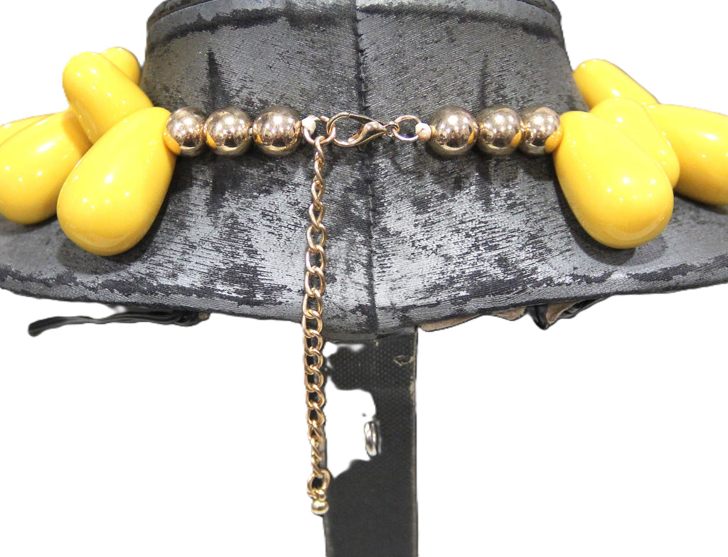 MODERN MUSTARD RESIN CRAB STATEMENT NECKLACE