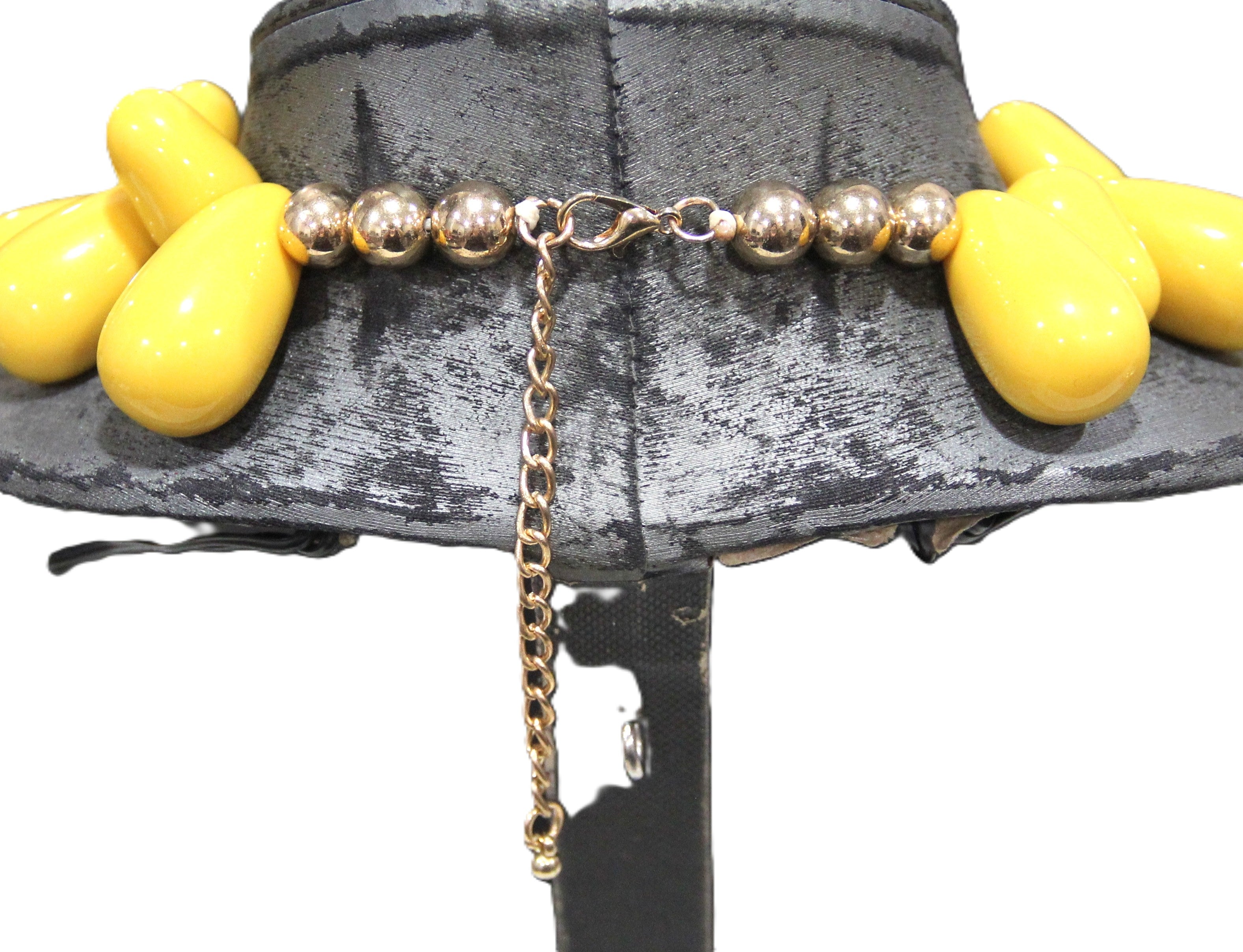 MODERN MUSTARD RESIN CRAB STATEMENT NECKLACE