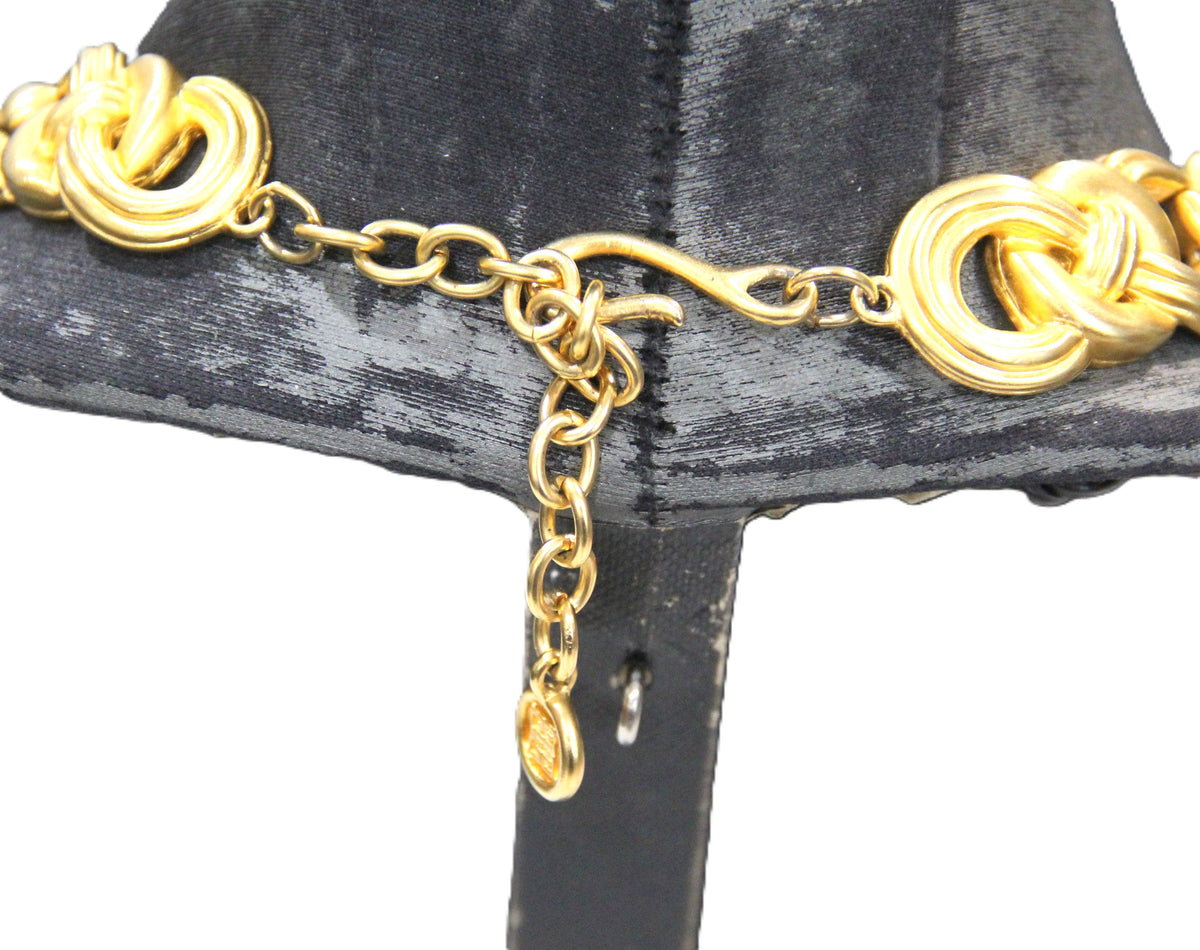 VINTAGE GIVENCHY MATTE GOLD KNOT DESIGN NECKLACE