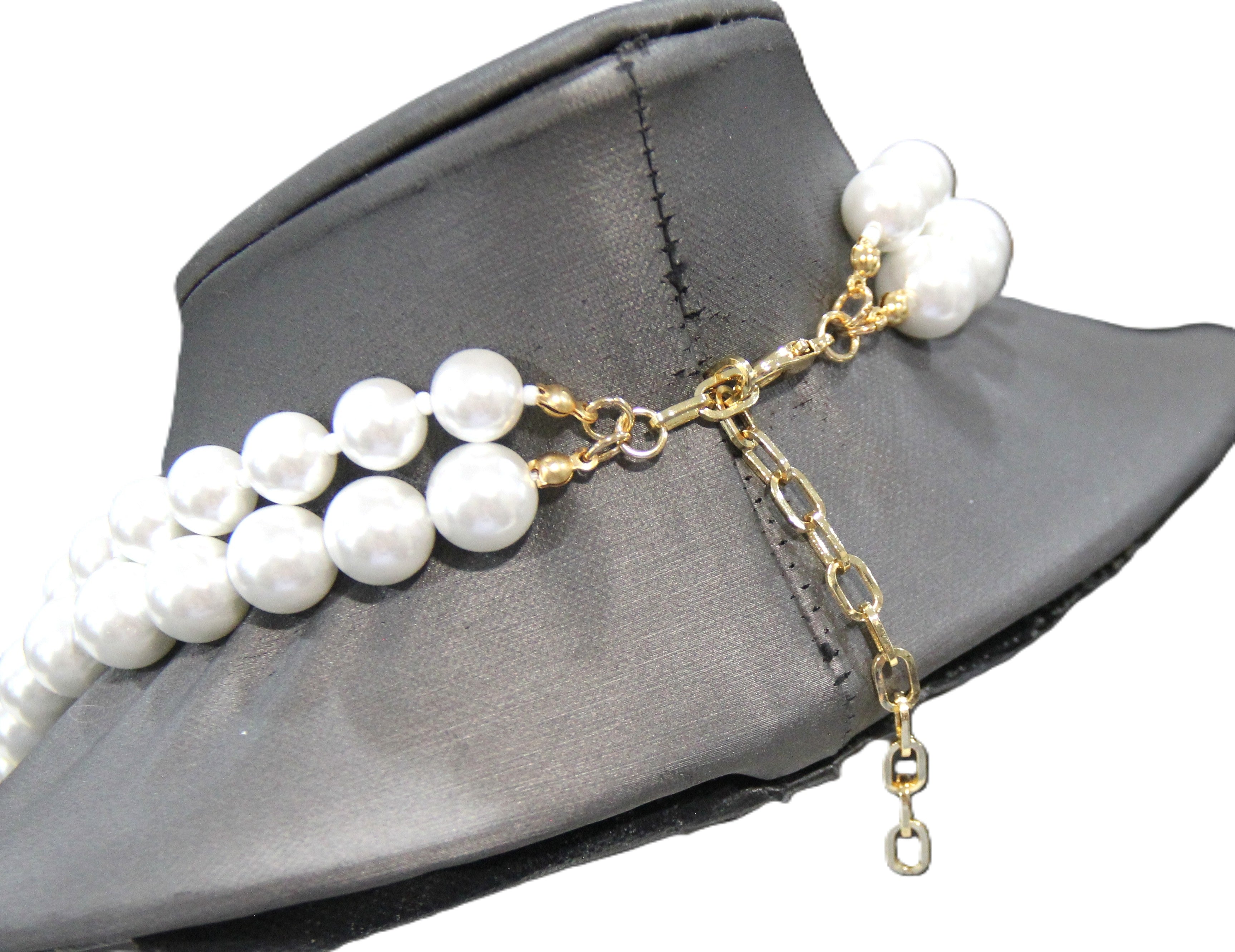 MODERN GLASS PEARL & CRYSTAL CLEOPATRA STATEMENT NECKLACE