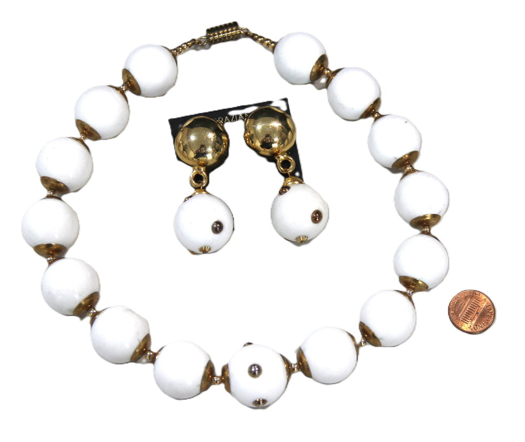 GRAZIANO DEAD STOCK 80'S WHITE RESIN BRASS STUD NECKLACE & EARRINGS SET