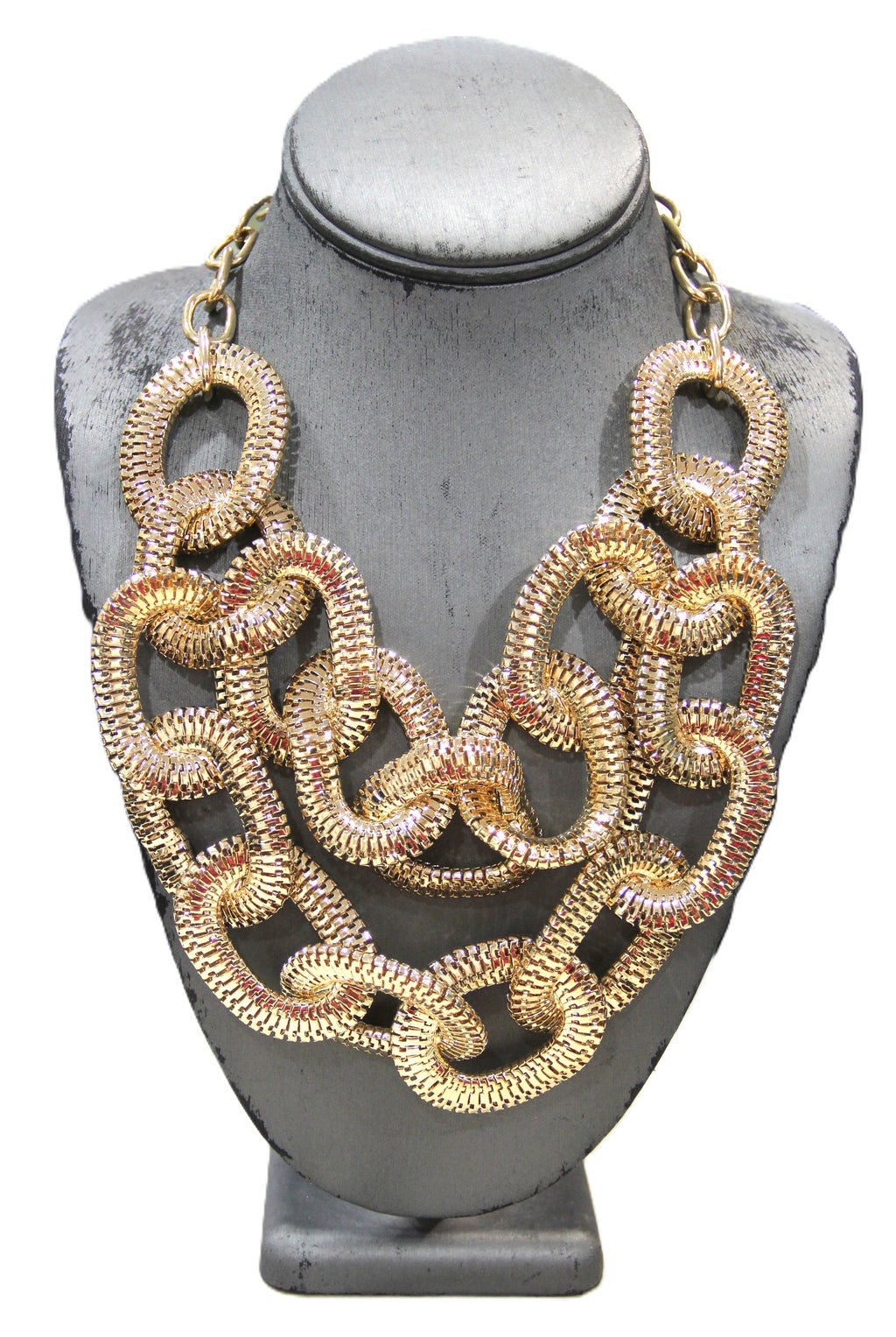 AMAZING OVERSIZED MESH LINK STATEMENT BIB NECKLACE