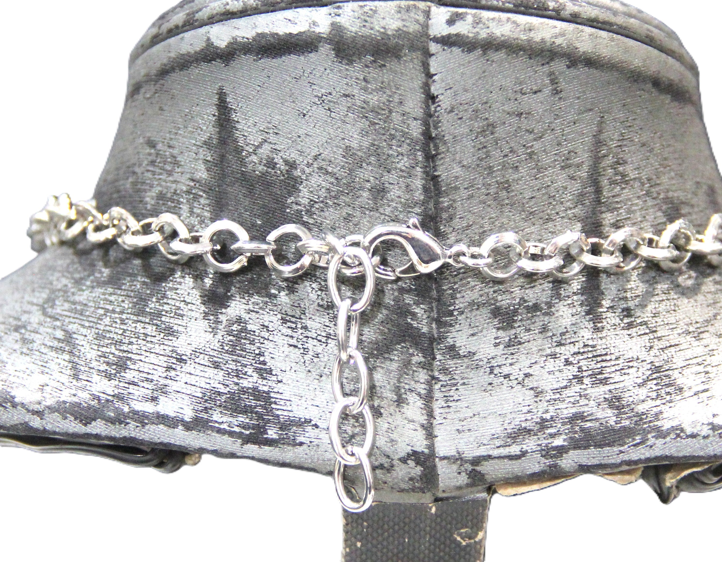 DEAD STOCK VINTAGE SILVER PLATE BIB STATEMENT NECKLACE