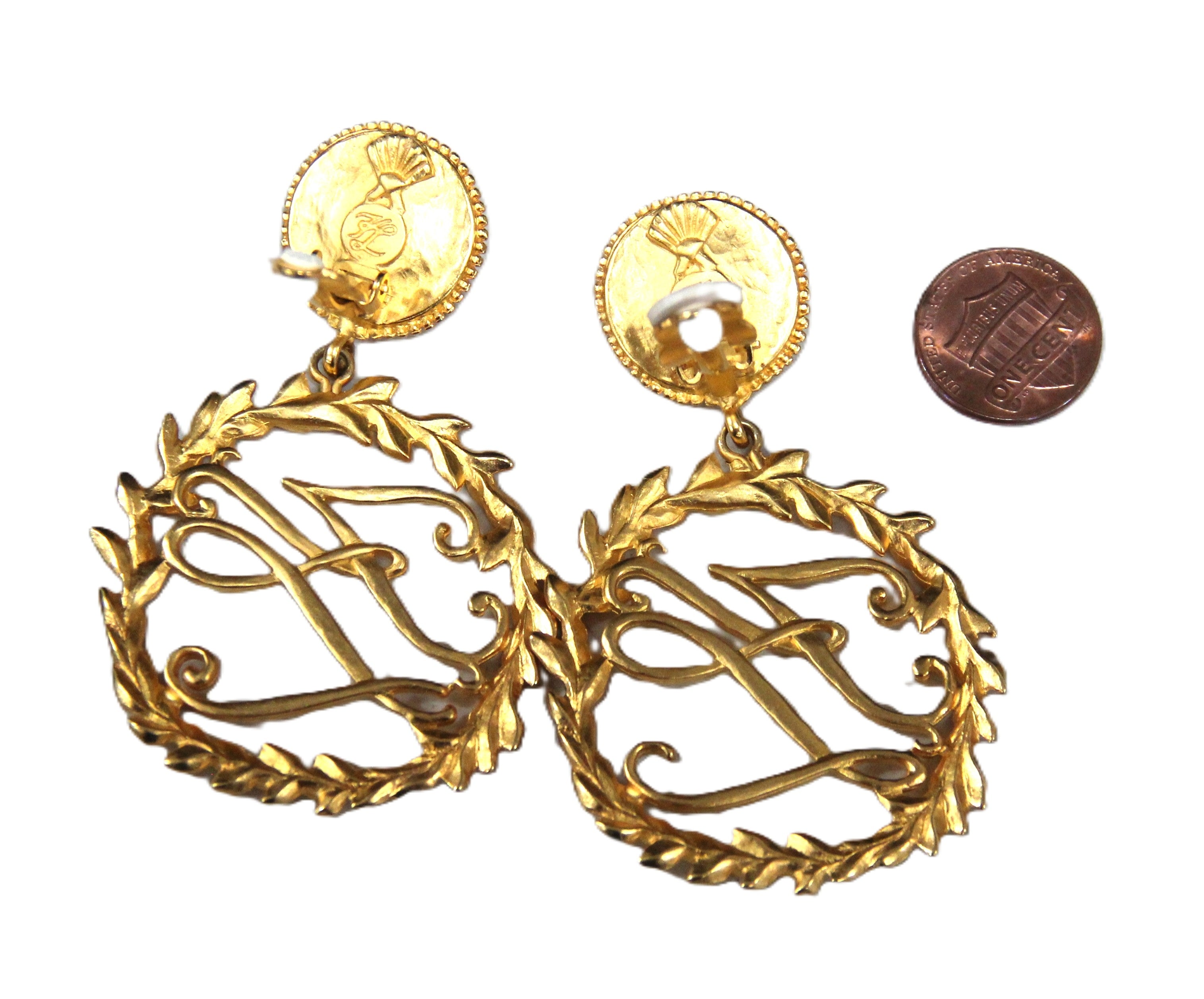 KARL LAGERFELD VINTAGE MATTE GOLD FX PEARL LOGO HOOP EARRINGS