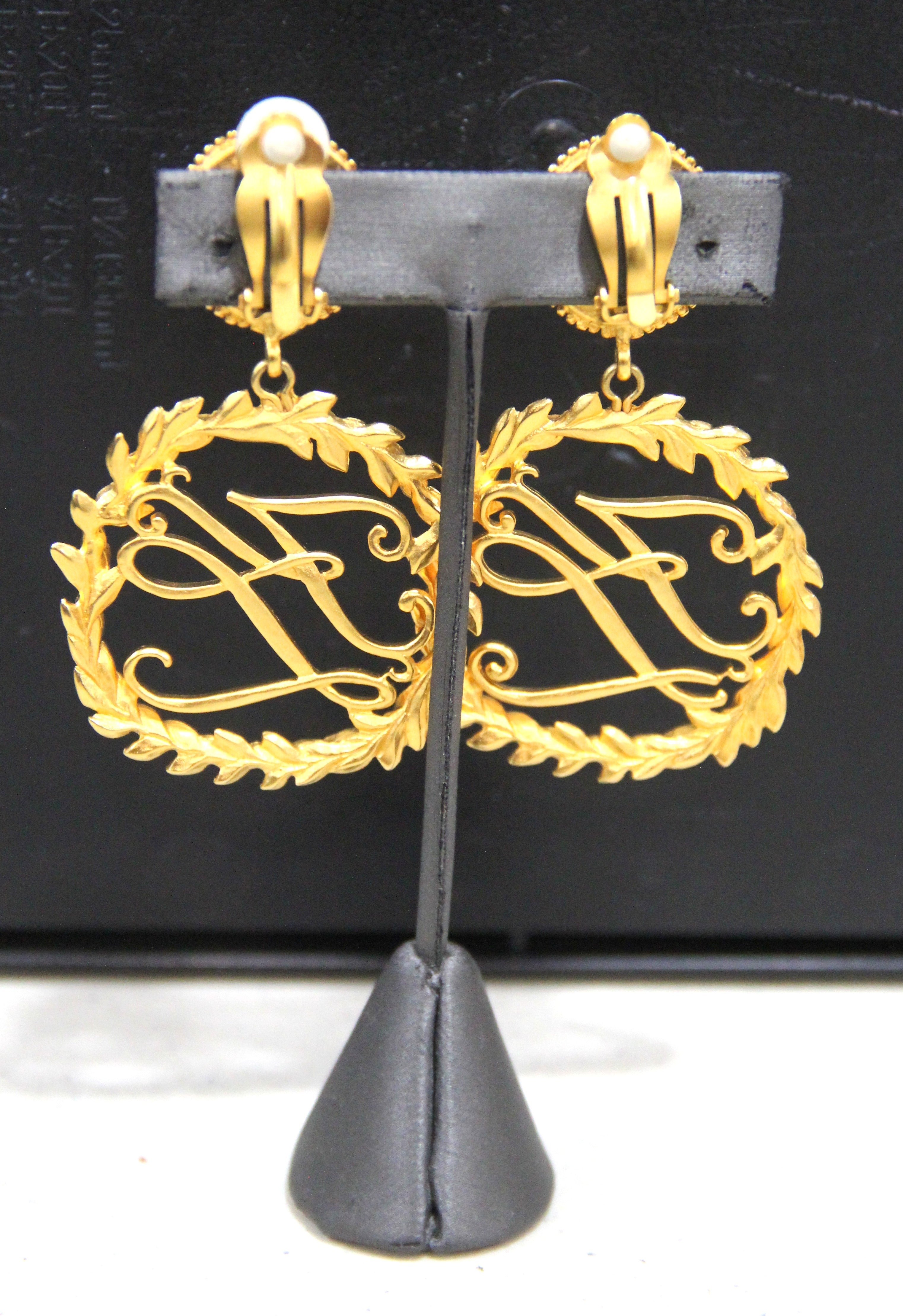 KARL LAGERFELD VINTAGE MATTE GOLD FX PEARL LOGO HOOP EARRINGS