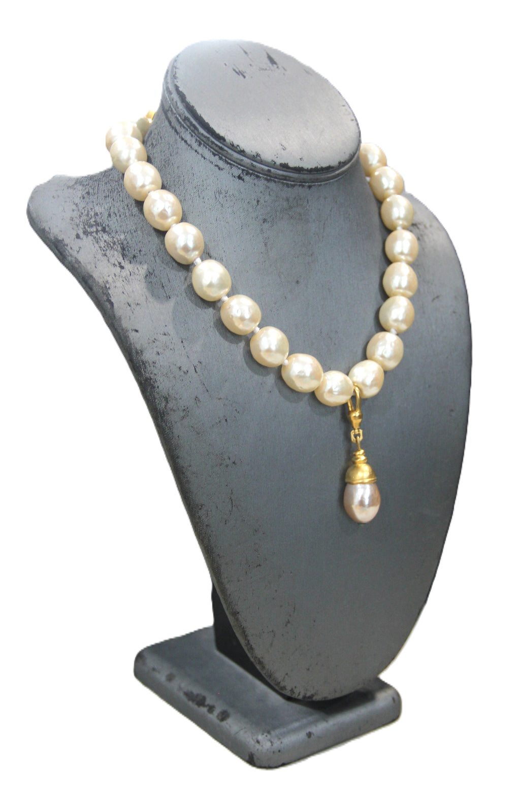 KARL LAGERFELD VINTAGE BAROQUE PEARL NECKLACE WITH LOGO CLASP