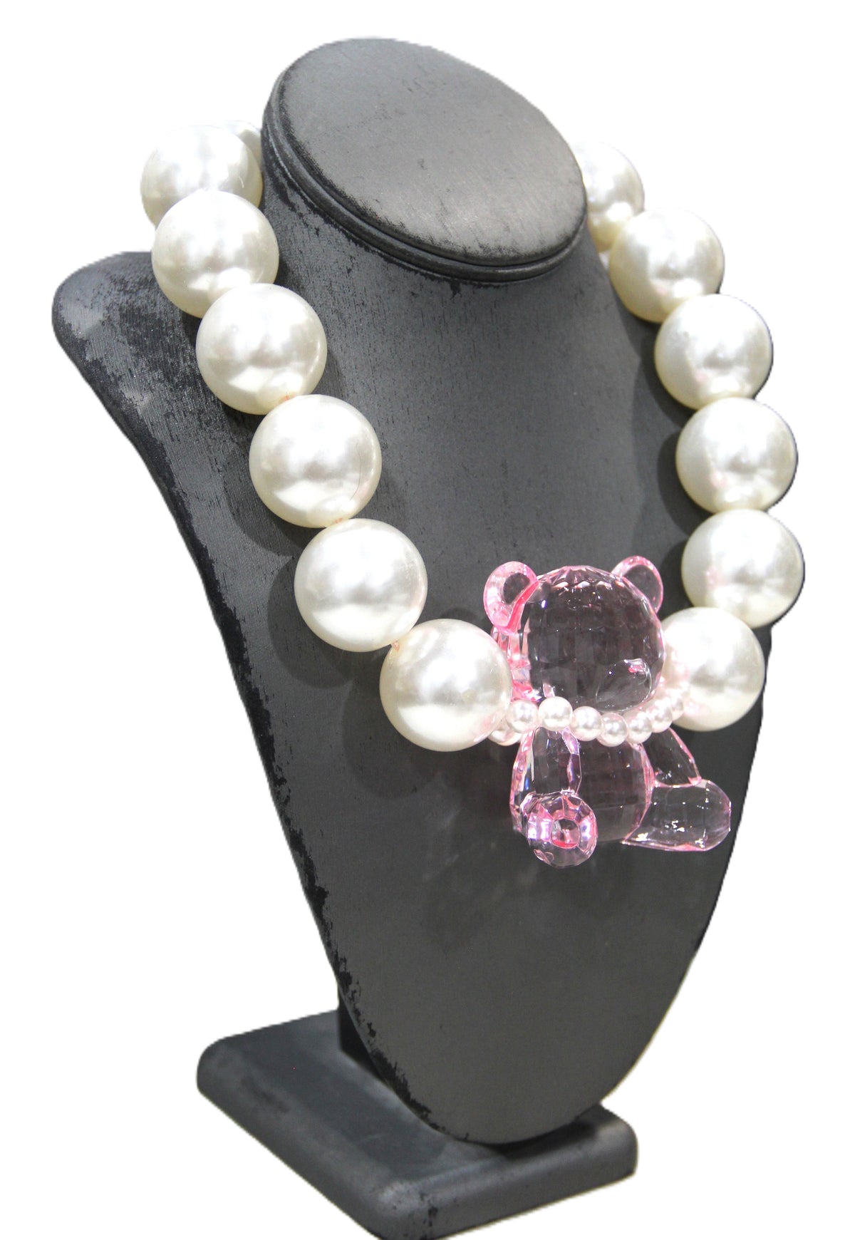 MAXIMALIST JUMBO PEARL & PINK BEAR NECKLACE