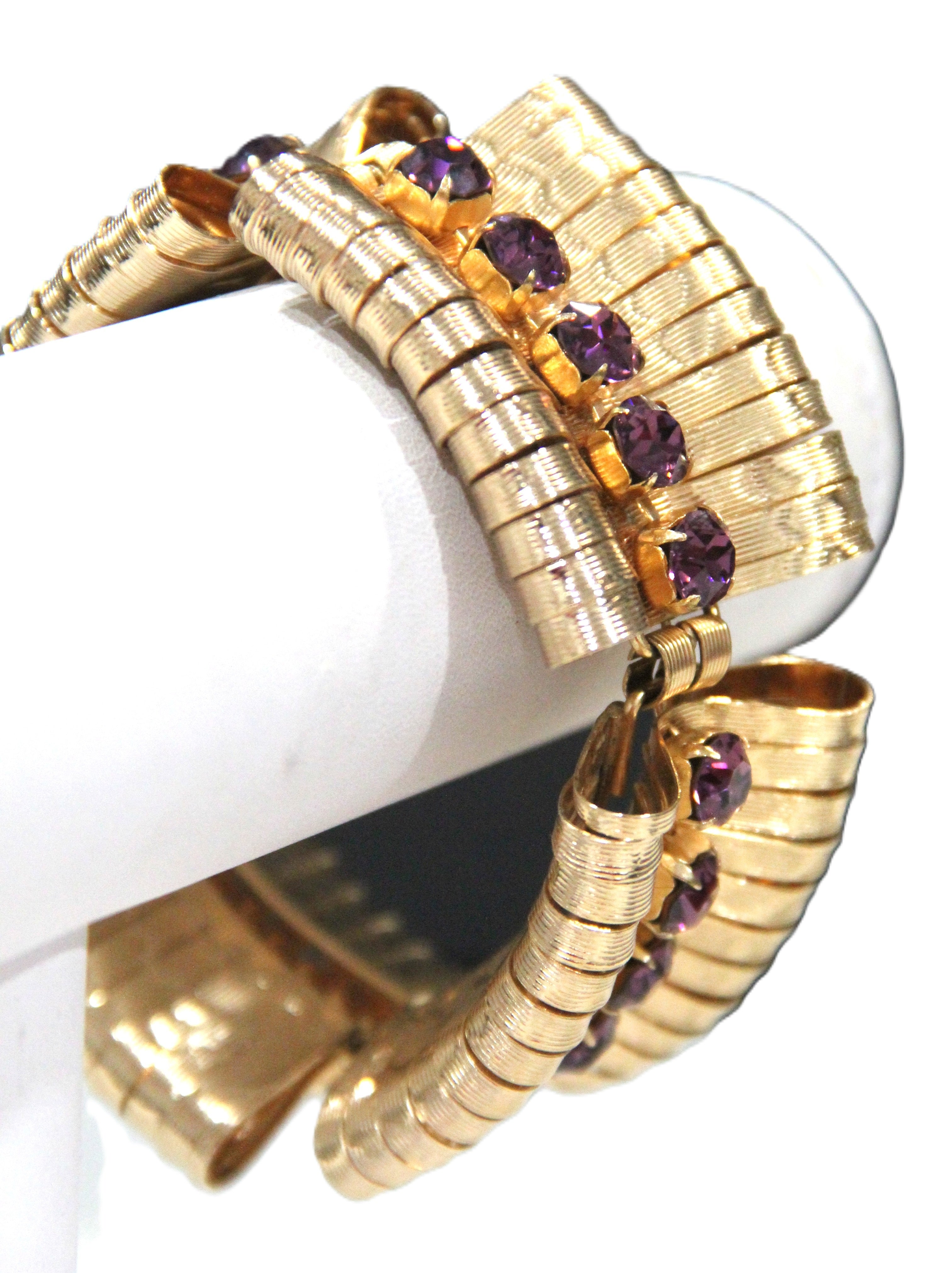 NAPIER 1950'S VINTAGE PURPLE RHINESTONE GOLD RIBBON BRACELET