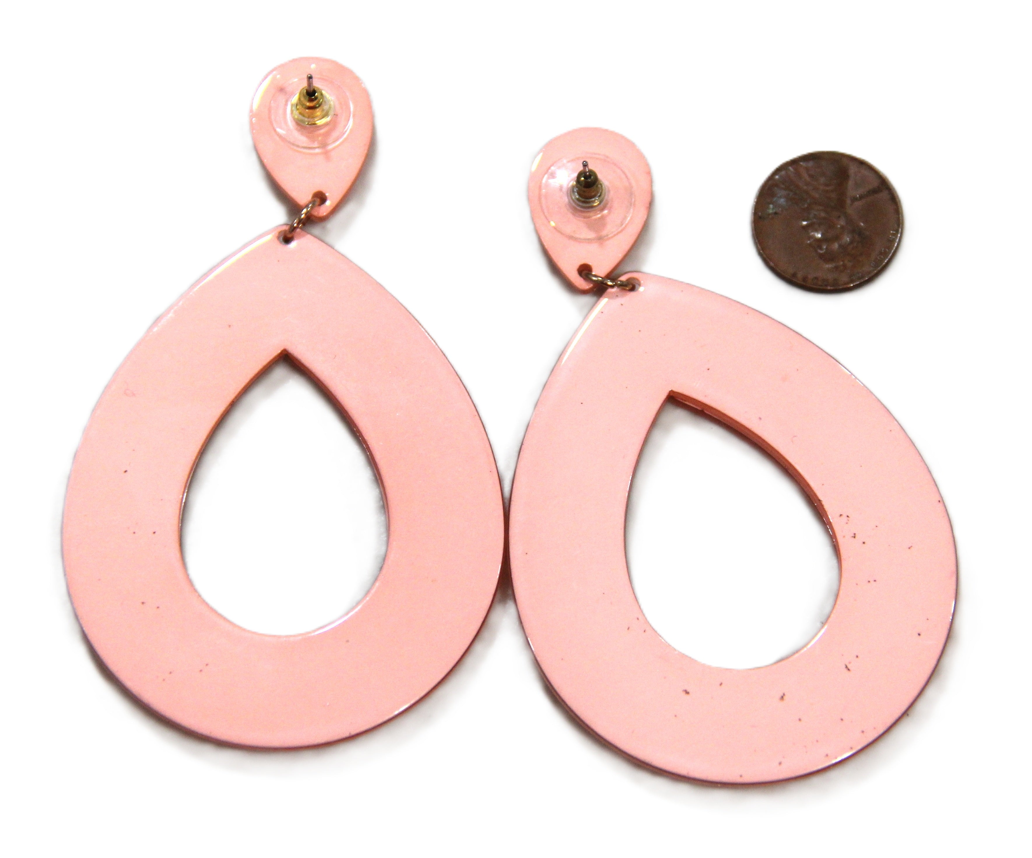 CONTEMPORARY PINK PLASTIC MODERNIST PIERCED EARRINGS