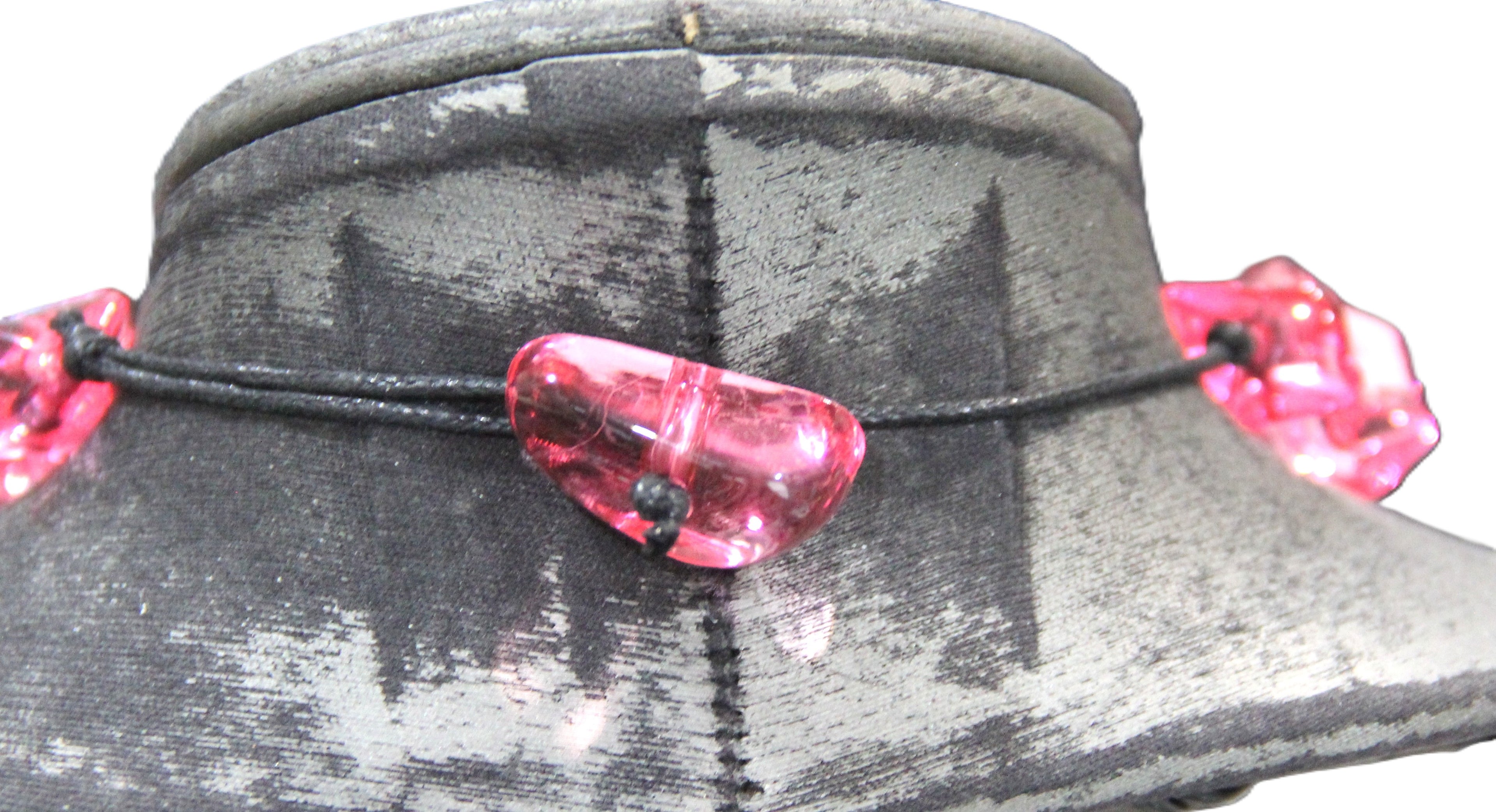 PINK RESIN ZEBRA MAXIMNALIST NECKLACE