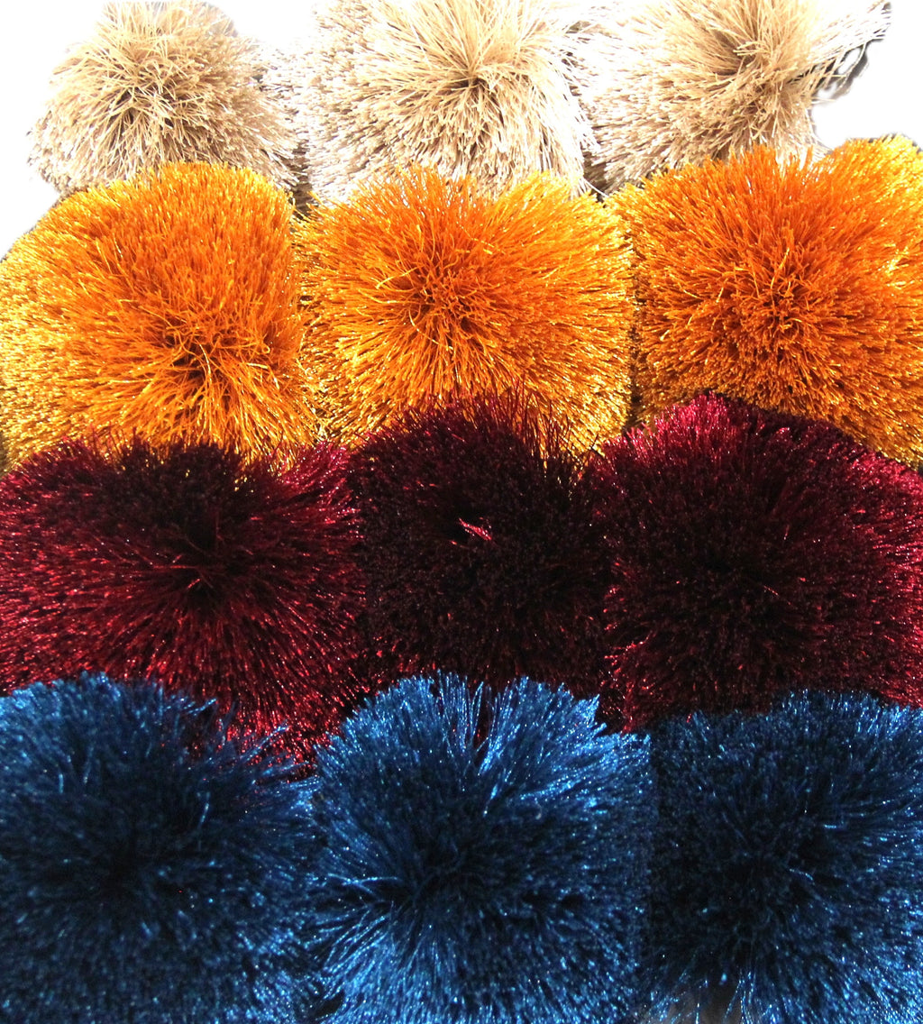 COLORFUL POM POM CLIP BROOCH