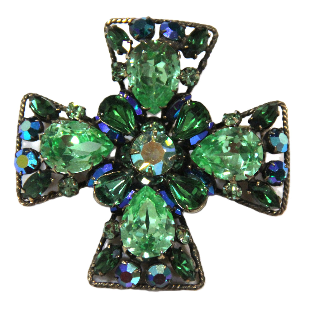 REGENCY VINTAGE URANIUM GLOWING GLASS RHINESTONE MALTESE CROSS BROOCH