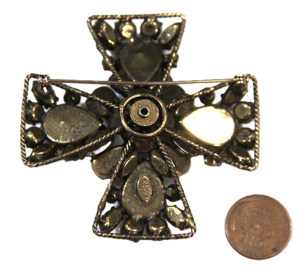 REGENCY VINTAGE URANIUM GLOWING GLASS RHINESTONE MALTESE CROSS BROOCH