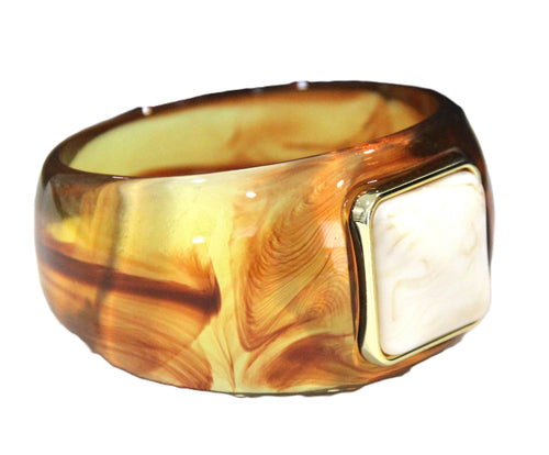CONTEMPORARY RESIN BANGLE BRACELET - AMBER CREAM SQUARE