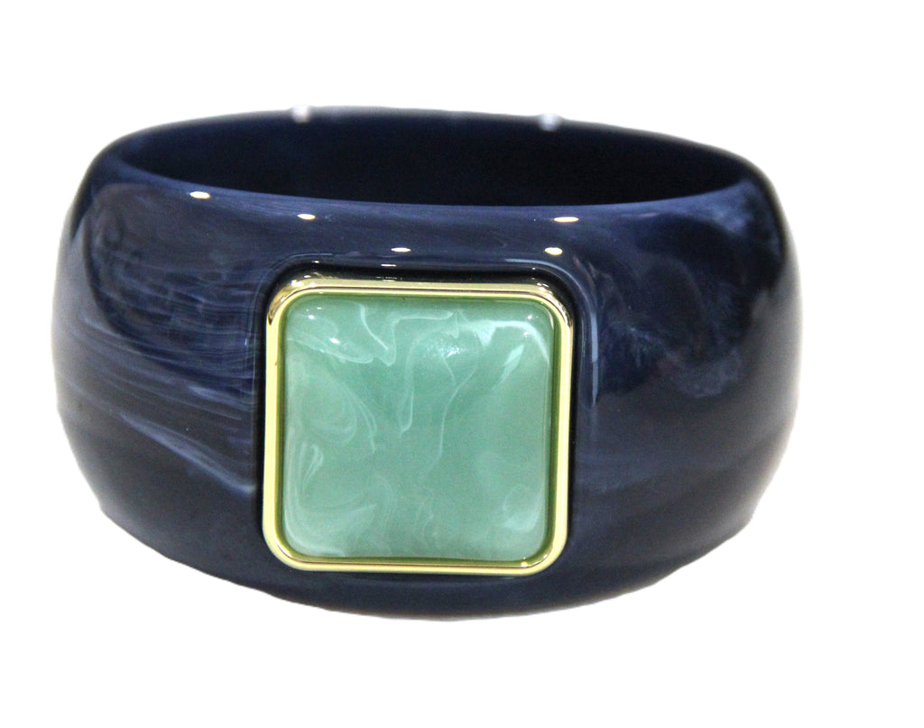 CONTEMPORARY RESIN BANGLE BRACELET - NAVY SEA GLASS GREEN SQUARE