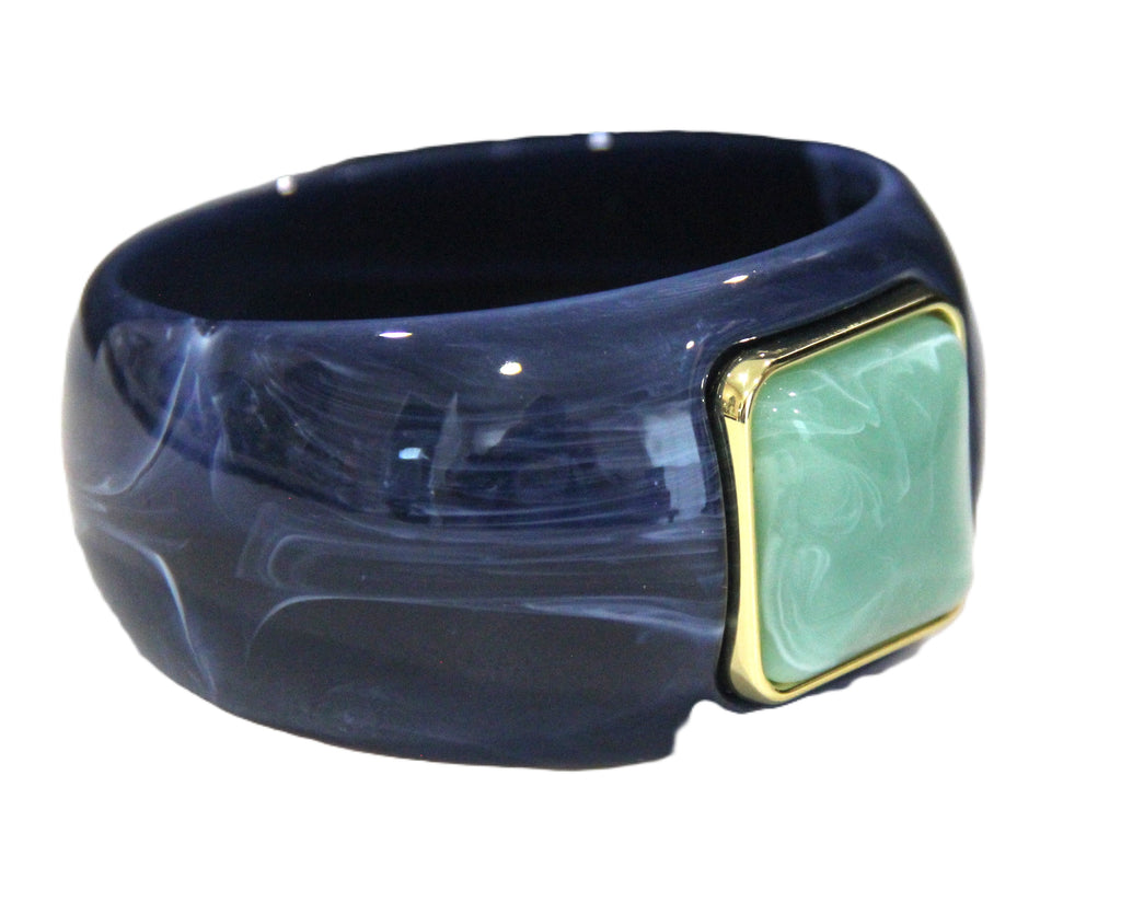 CONTEMPORARY RESIN BANGLE BRACELET - NAVY SEA GLASS GREEN SQUARE