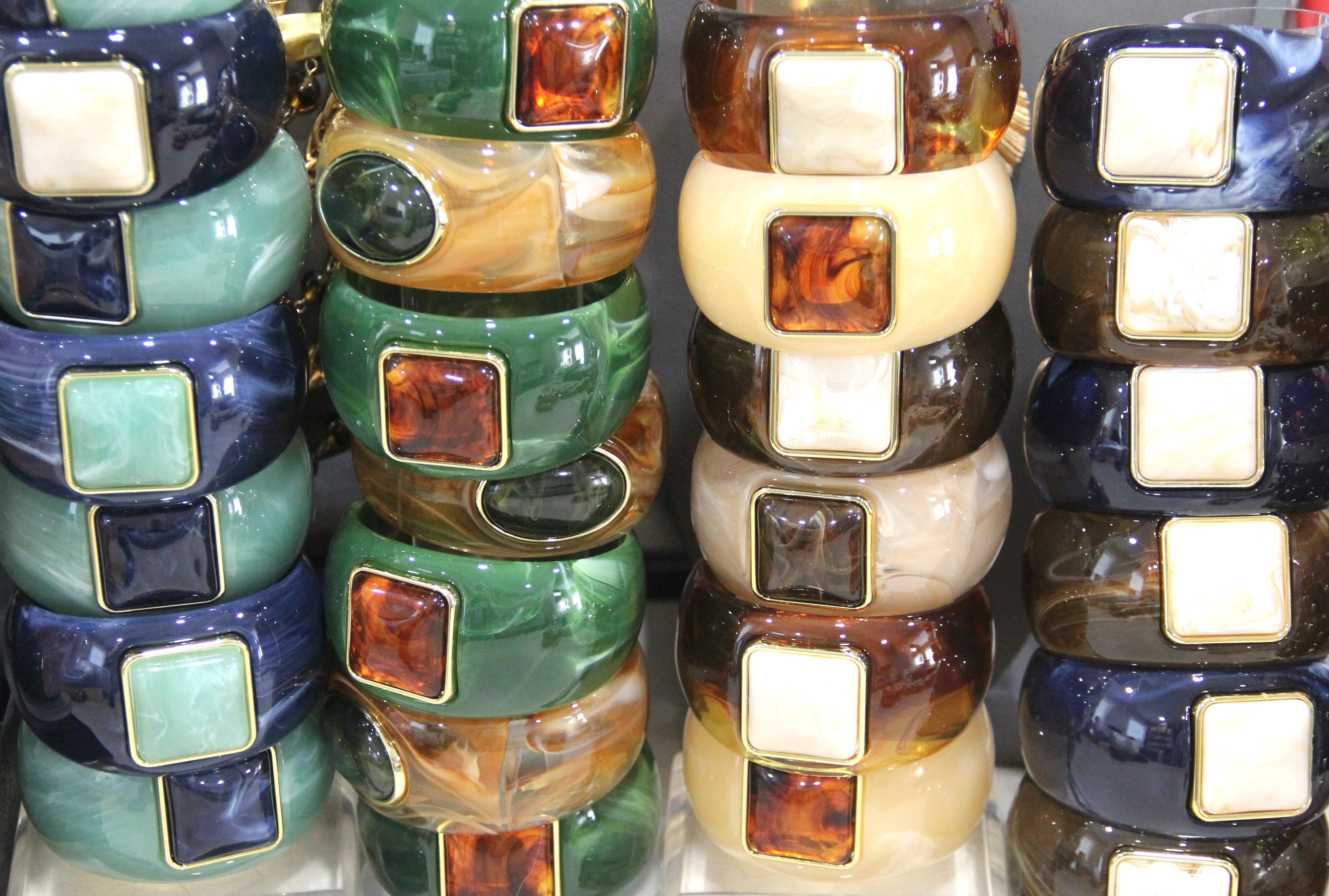 CONTEMPORARY RESIN BANGLE BRACELETS