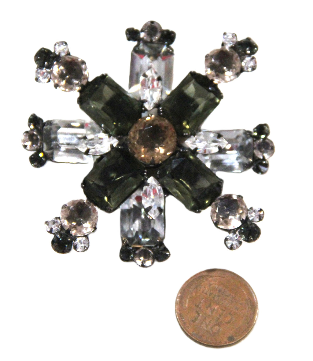 SCHREINER SIGNED VINTAGE SNOWFLAKE RHINESTONE BROOCH