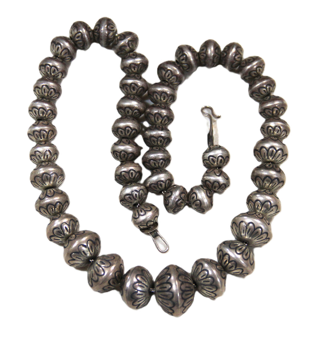 SELINA WARNER EMBOSSED NAVAJO PEARL STERLING SILVER NECKLACE
