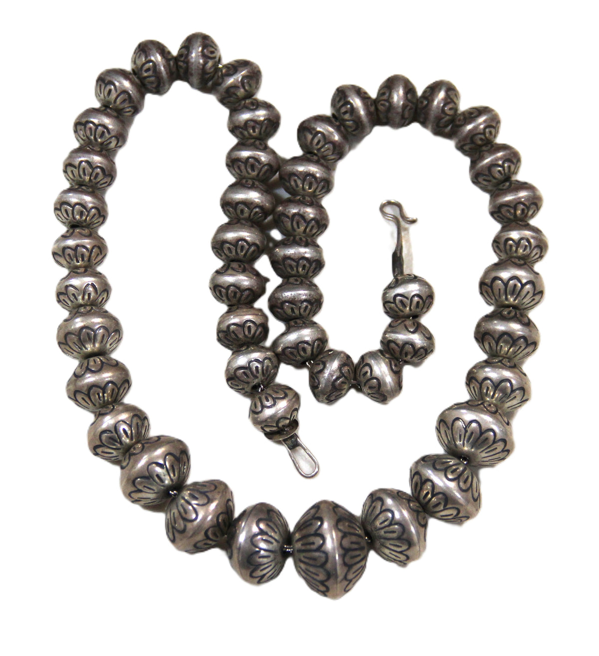 SELINA WARNER EMBOSSED NAVAJO PEARL STERLING SILVER NECKLACE