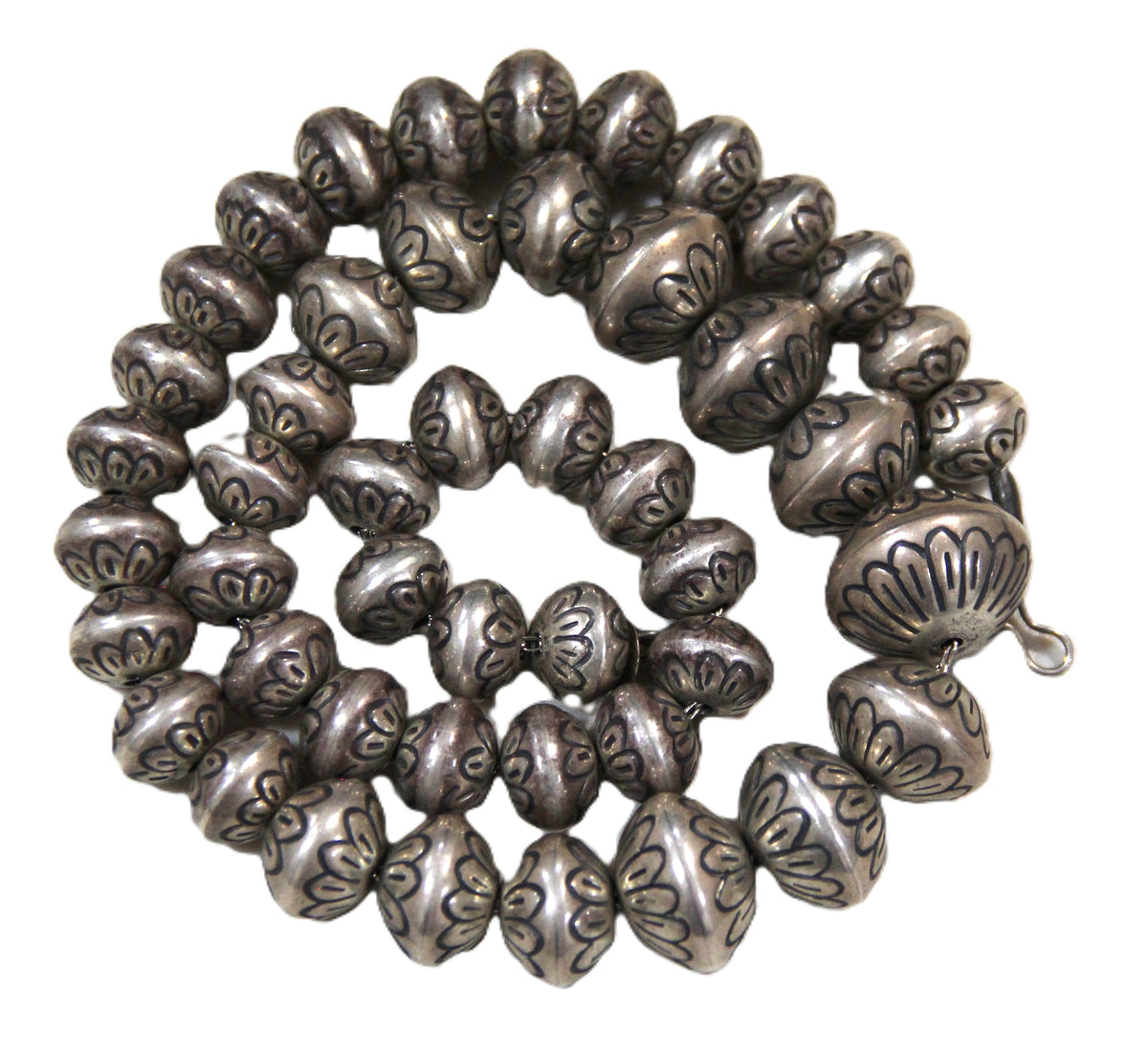 SELINA WARNER EMBOSSED NAVAJO PEARL STERLING SILVER NECKLACE