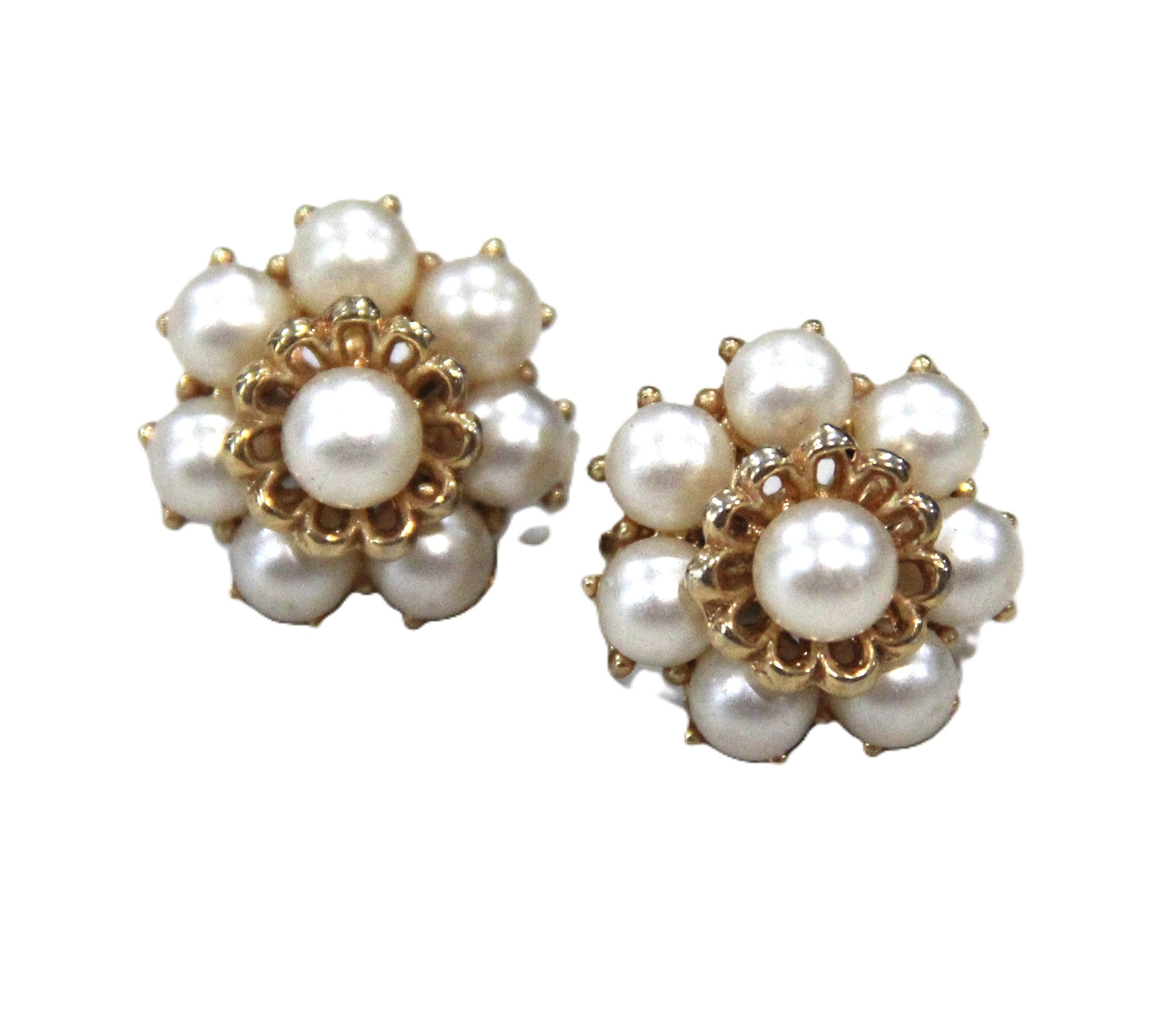 Trifari vintage fx pearl earrings