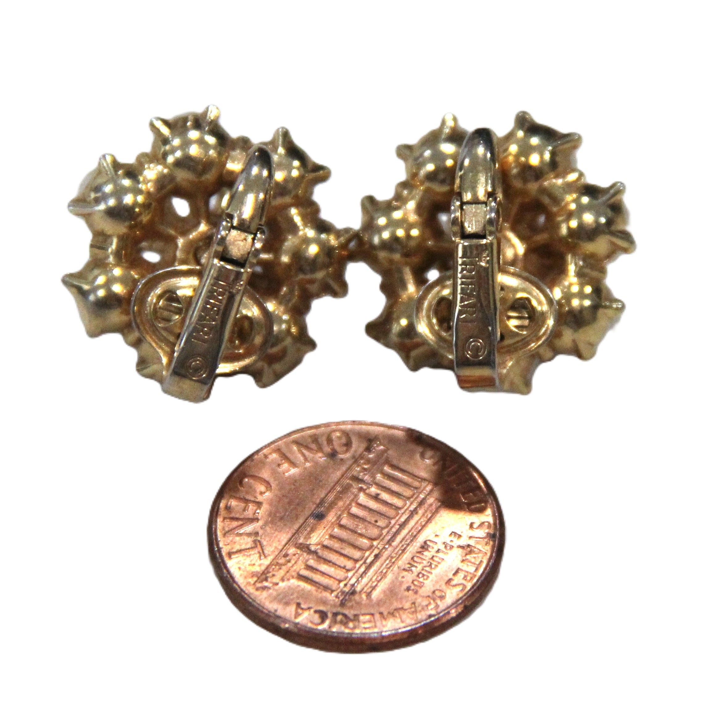 Trifari vintage fx pearl earrings